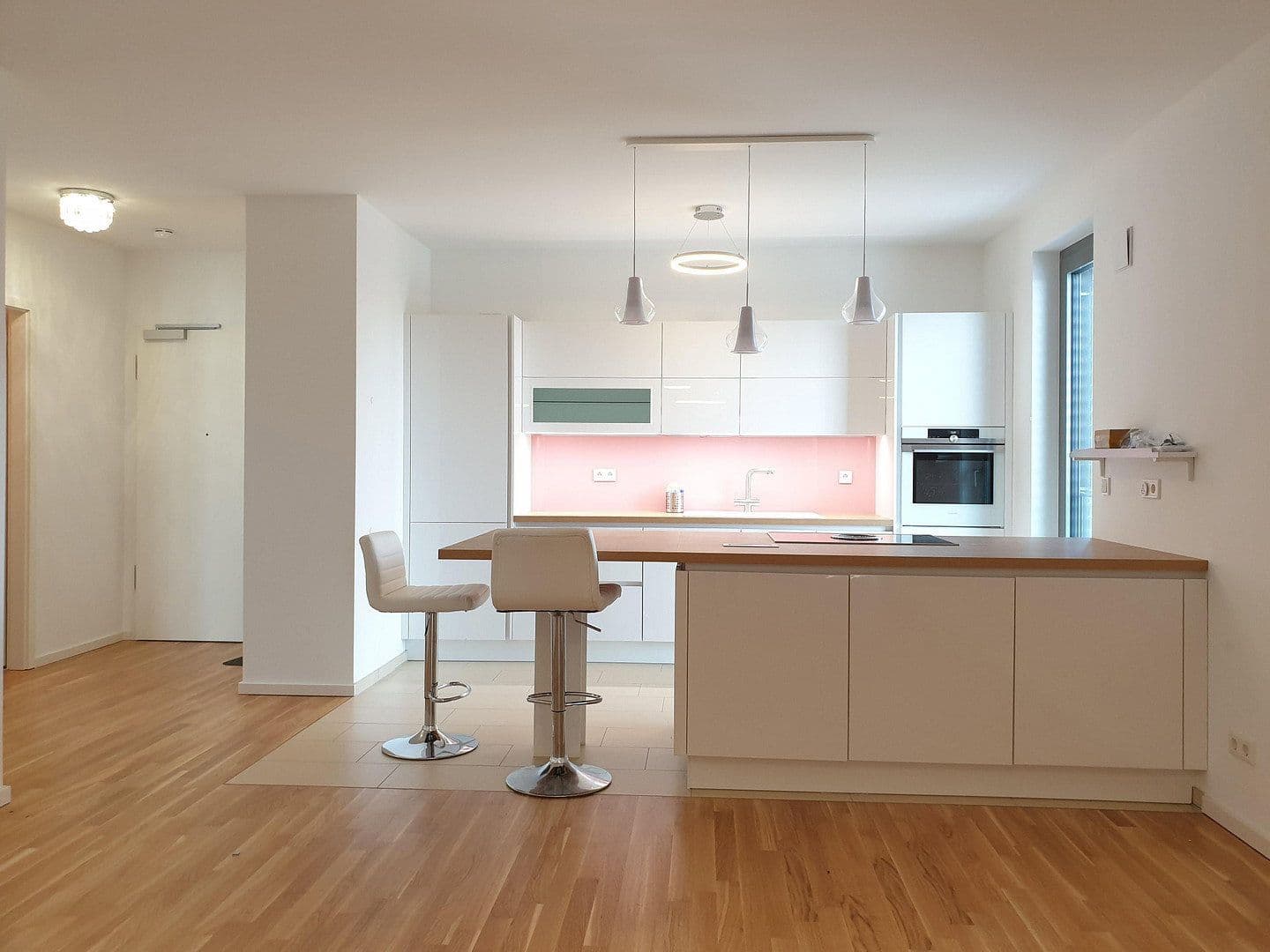 Prenájom bytu 2-izbový 75 m², Mörfelder Straße 22, Kelsterbach, Hesensko Prenájom bytu 2-izbový 75 m², Mörfelder Straße 22, Kelsterbach, Hesensko