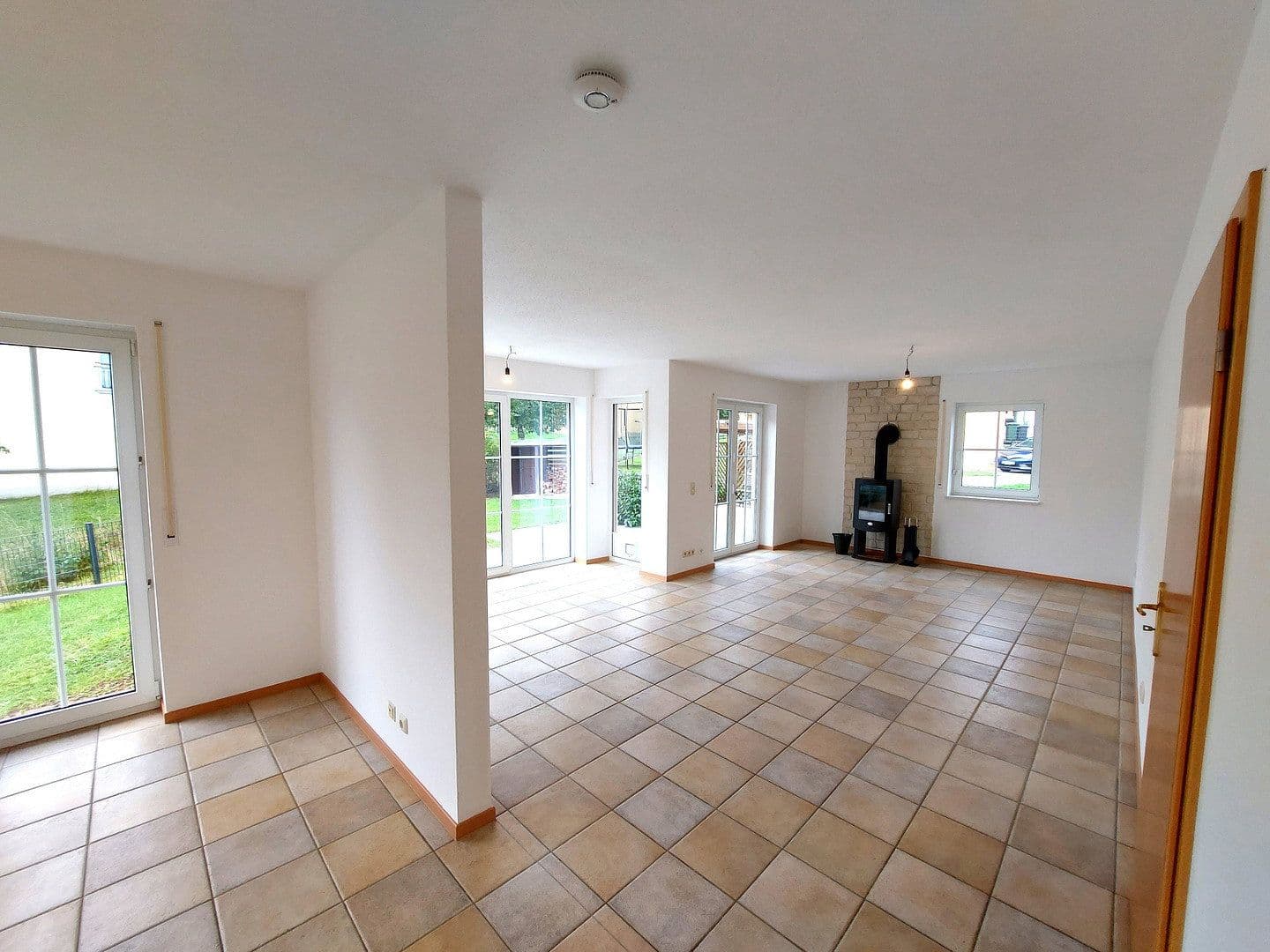 Predaj domu 155 m², pozemok 670 m², Regenstauf, Bavorsko Predaj domu 155 m², pozemok 670 m², Regenstauf, Bavorsko