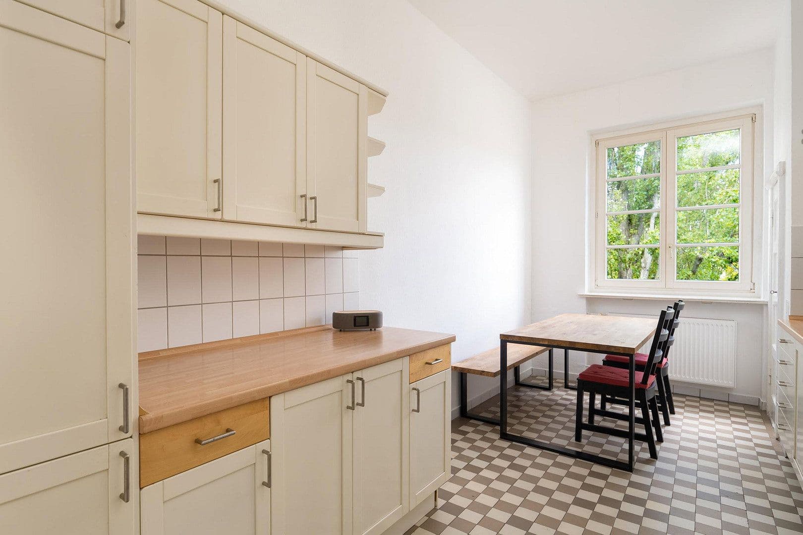 Predaj bytu 3-izbový 89 m², Paulsborner Str. 12, Berlin, Berlín Predaj bytu 3-izbový 89 m², Paulsborner Str. 12, Berlin, Berlín