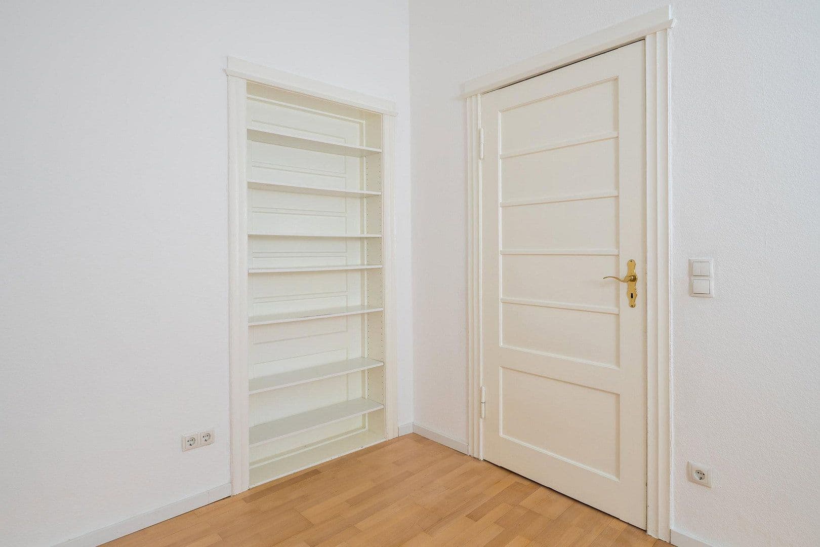 Predaj bytu 3-izbový 89 m², Paulsborner Str. 12, Berlin, Berlín Predaj bytu 3-izbový 89 m², Paulsborner Str. 12, Berlin, Berlín
