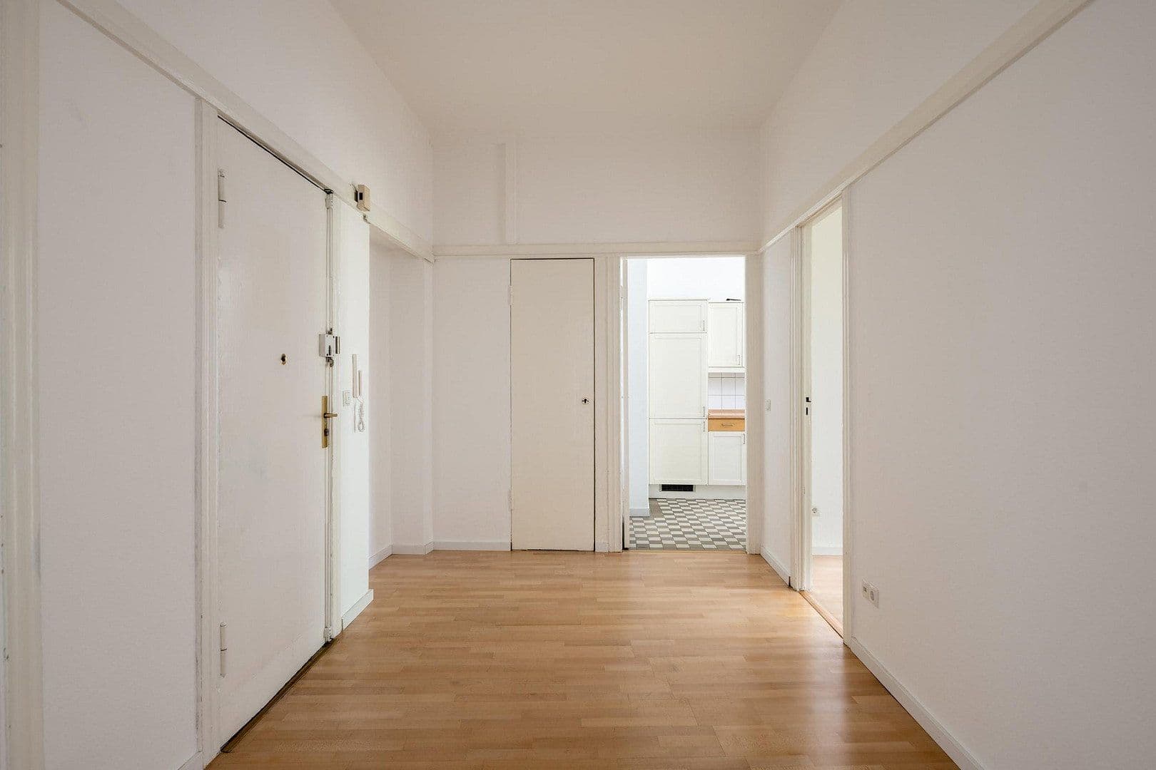 Predaj bytu 3-izbový 89 m², Paulsborner Str. 12, Berlin, Berlín Predaj bytu 3-izbový 89 m², Paulsborner Str. 12, Berlin, Berlín