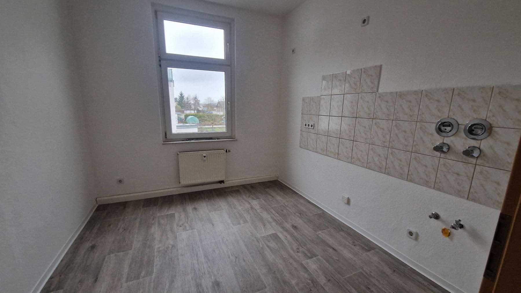 Prenájom bytu 2-izbový 62 m², Magdeburger Str. 14, Dessau-Roßlau, Sasko-Anhaltsko Prenájom bytu 2-izbový 62 m², Magdeburger Str. 14, Dessau-Roßlau, Sasko-Anhaltsko