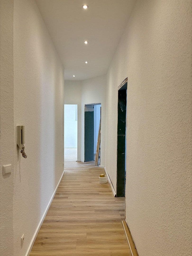 Prenájom bytu 3-izbový 84 m², Frankfurt am Main, Hesensko Prenájom bytu 3-izbový 84 m², Frankfurt am Main, Hesensko