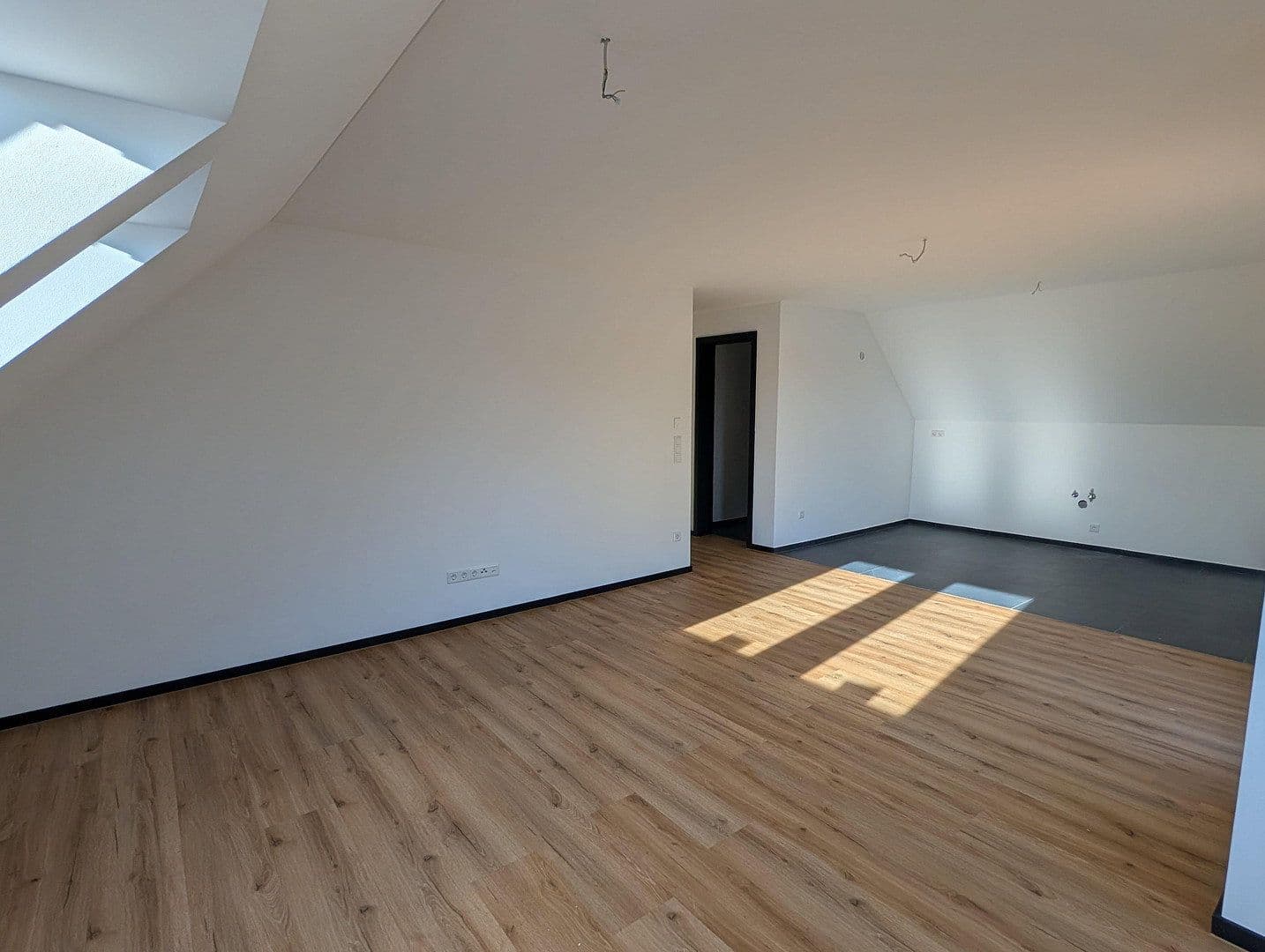 Prenájom bytu 4-izbový 108 m², Lehmgrubenweg 12, Erlangen, Bavorsko Prenájom bytu 4-izbový 108 m², Lehmgrubenweg 12, Erlangen, Bavorsko