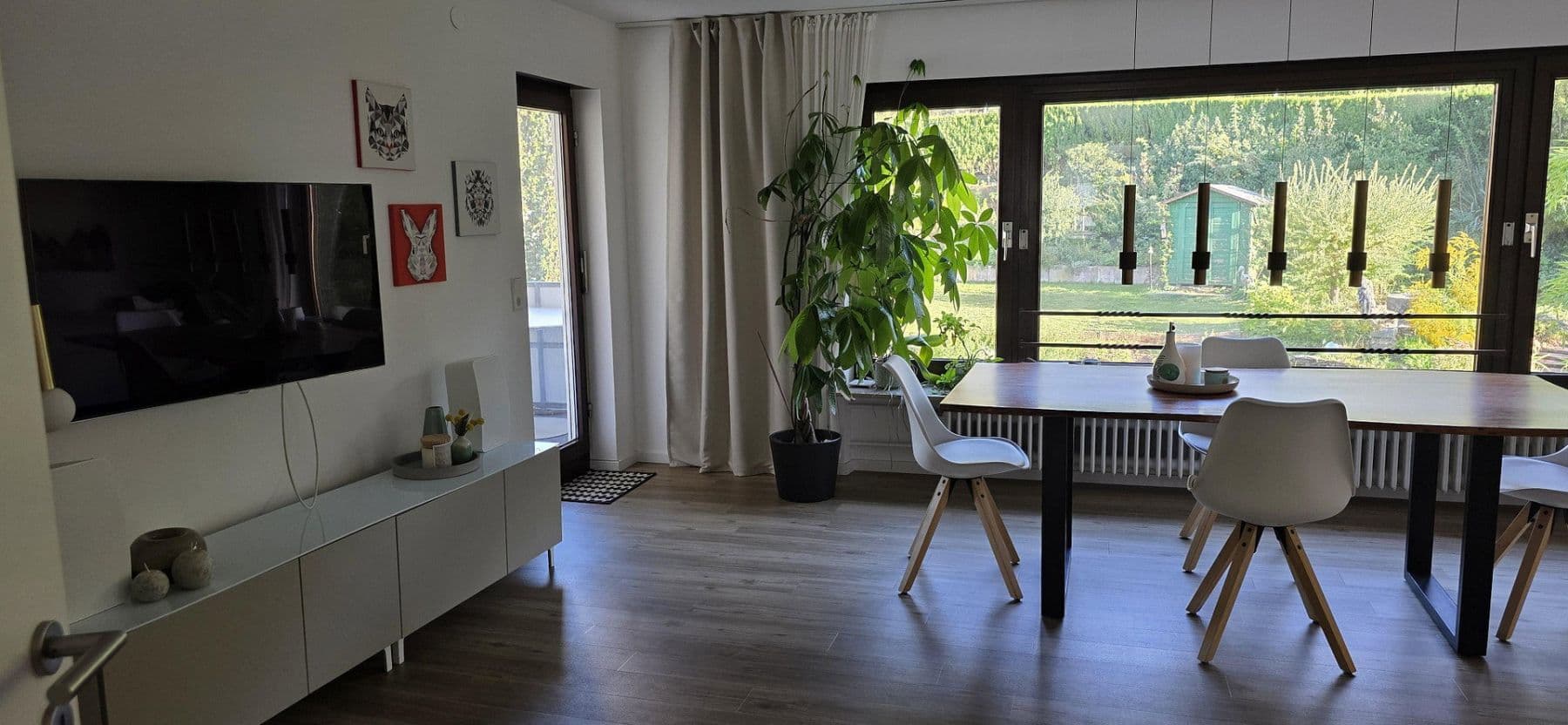 Prenájom bytu 3-izbový 114 m², Stuttgart, Bádensko-Wurttembersko Prenájom bytu 3-izbový 114 m², Stuttgart, Bádensko-Wurttembersko