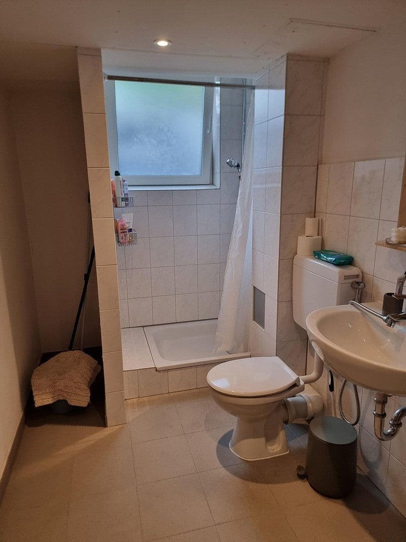 Prenájom bytu 3-izbový 89 m², Neu-Isenburg, Hesensko Prenájom bytu 3-izbový 89 m², Neu-Isenburg, Hesensko