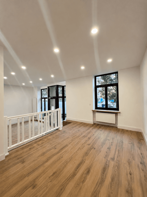 Prenájom kancelárie 55 m², Friedberger Landstraße 98, Frankfurt am Main, Hesensko Prenájom kancelárie 55 m², Friedberger Landstraße 98, Frankfurt am Main, Hesensko