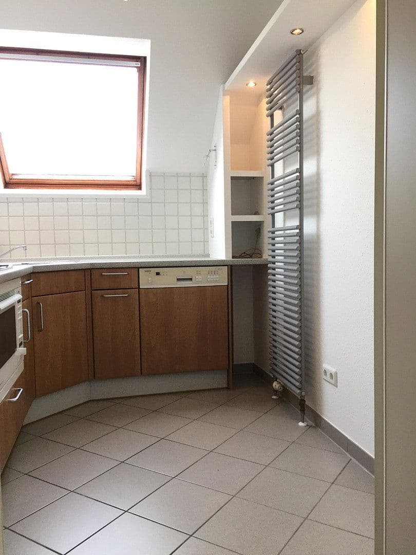 Prenájom bytu 4-izbový 77 m², Hölderlin Str. 2, Stuhr, Dolné Sasko Prenájom bytu 4-izbový 77 m², Hölderlin Str. 2, Stuhr, Dolné Sasko