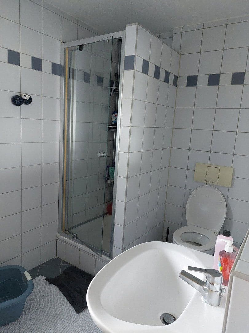 Prenájom bytu 3-izbový 80 m², Walter-Gropius-Str. 1, Reutlingen, Bádensko-Wurttembersko Prenájom bytu 3-izbový 80 m², Walter-Gropius-Str. 1, Reutlingen, Bádensko-Wurttembersko