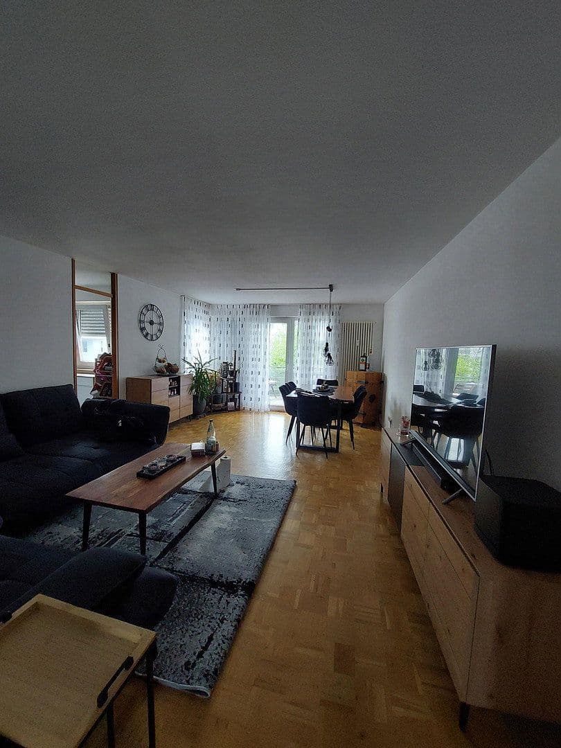 Prenájom bytu 3-izbový 80 m², Walter-Gropius-Str. 1, Reutlingen, Bádensko-Wurttembersko Prenájom bytu 3-izbový 80 m², Walter-Gropius-Str. 1, Reutlingen, Bádensko-Wurttembersko