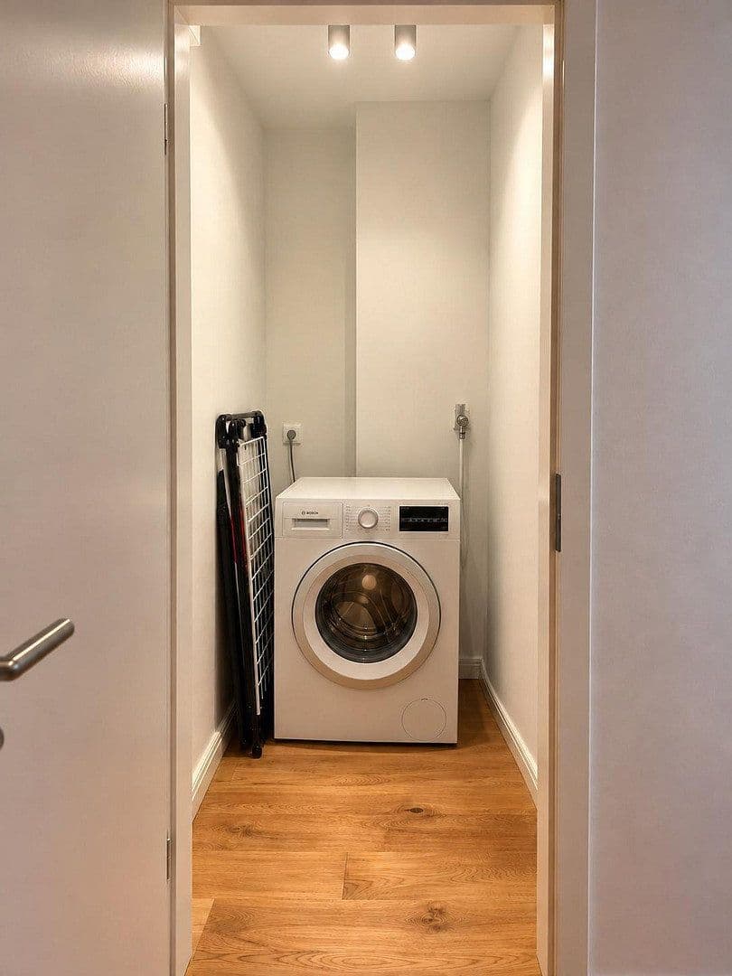 Prenájom bytu 2-izbový 60 m², Hamburg, Hamburg Prenájom bytu 2-izbový 60 m², Hamburg, Hamburg