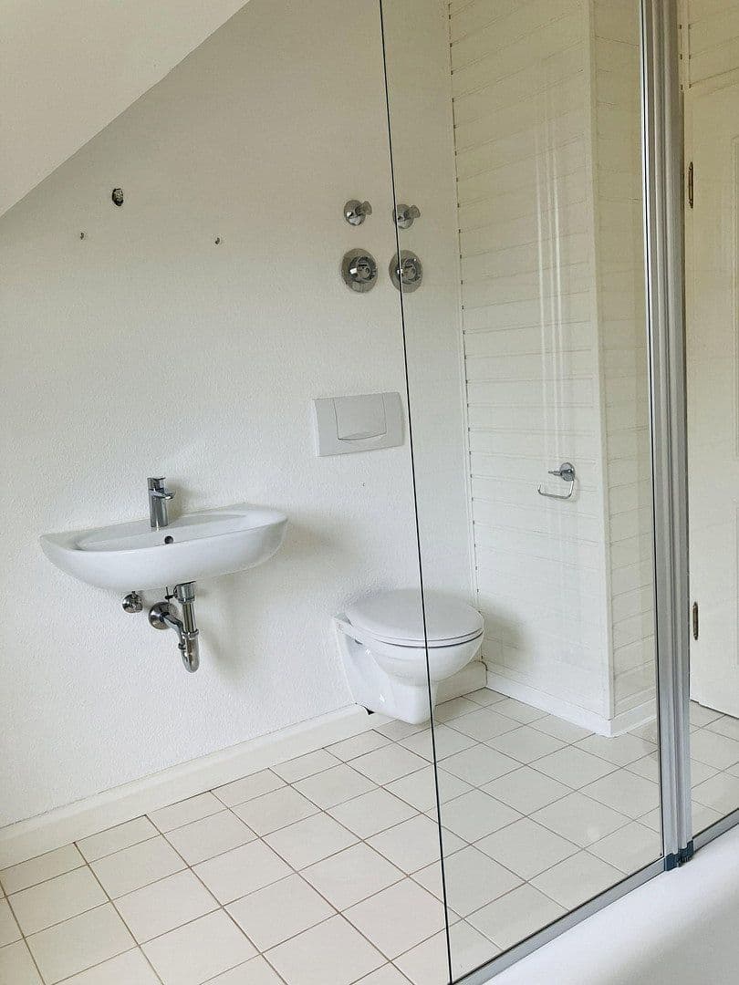 Prenájom bytu 4-izbový 115 m², Brachttal, Hesensko Prenájom bytu 4-izbový 115 m², Brachttal, Hesensko