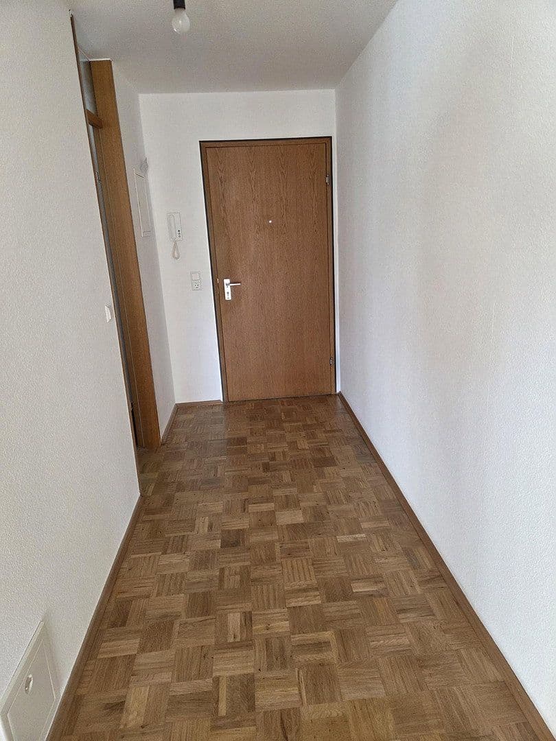 Prenájom bytu 2-izbový 60 m², Walter-Gropius-Str. 1, Reutlingen, Bádensko-Wurttembersko Prenájom bytu 2-izbový 60 m², Walter-Gropius-Str. 1, Reutlingen, Bádensko-Wurttembersko