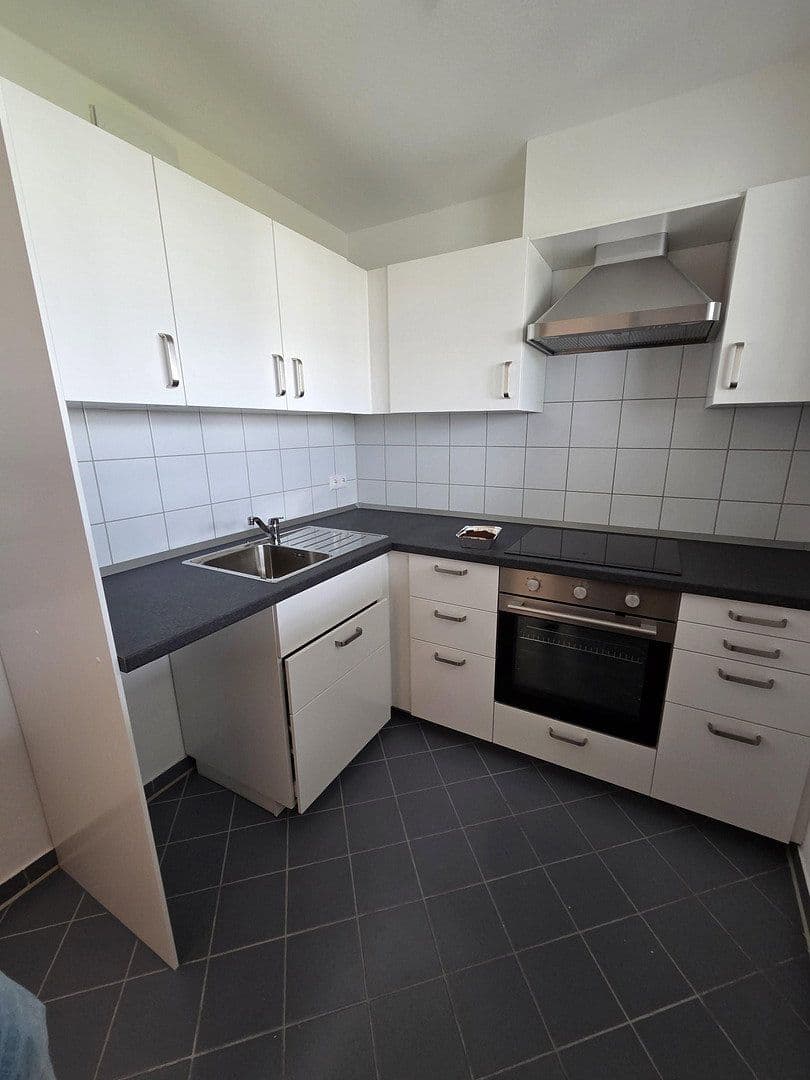 Prenájom bytu 2-izbový 60 m², Walter-Gropius-Str. 1, Reutlingen, Bádensko-Wurttembersko Prenájom bytu 2-izbový 60 m², Walter-Gropius-Str. 1, Reutlingen, Bádensko-Wurttembersko