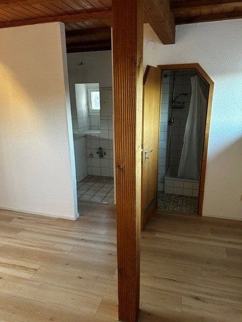 Prenájom bytu 1-izbový 44 m², Staufen im Breisgau, Bádensko-Wurttembersko Prenájom bytu 1-izbový 44 m², Staufen im Breisgau, Bádensko-Wurttembersko
