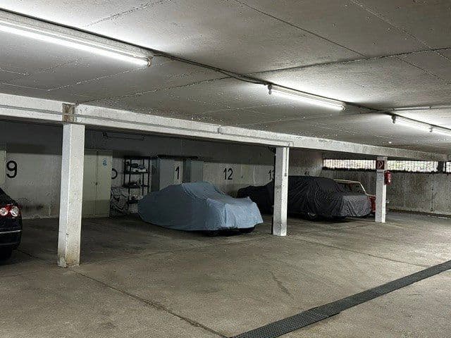 Prenájom garáže 18 m², Schwarzwaldstraße 10 79219, Staufen im Breisgau, Bádensko-Wurttembersko Prenájom garáže 18 m², Schwarzwaldstraße 10 79219, Staufen im Breisgau, Bádensko-Wurttembersko