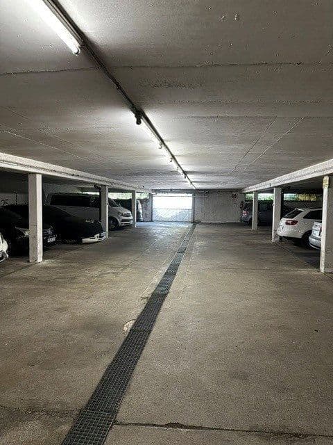 Prenájom garáže 18 m², Schwarzwaldstraße 10 79219, Staufen im Breisgau, Bádensko-Wurttembersko Prenájom garáže 18 m², Schwarzwaldstraße 10 79219, Staufen im Breisgau, Bádensko-Wurttembersko