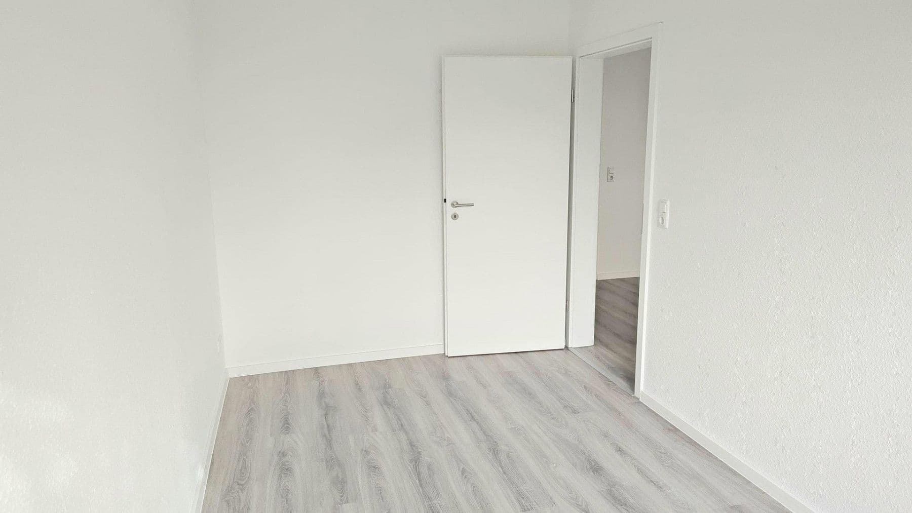 Prenájom bytu 4-izbový 97 m², Schöningen, Dolné Sasko Prenájom bytu 4-izbový 97 m², Schöningen, Dolné Sasko