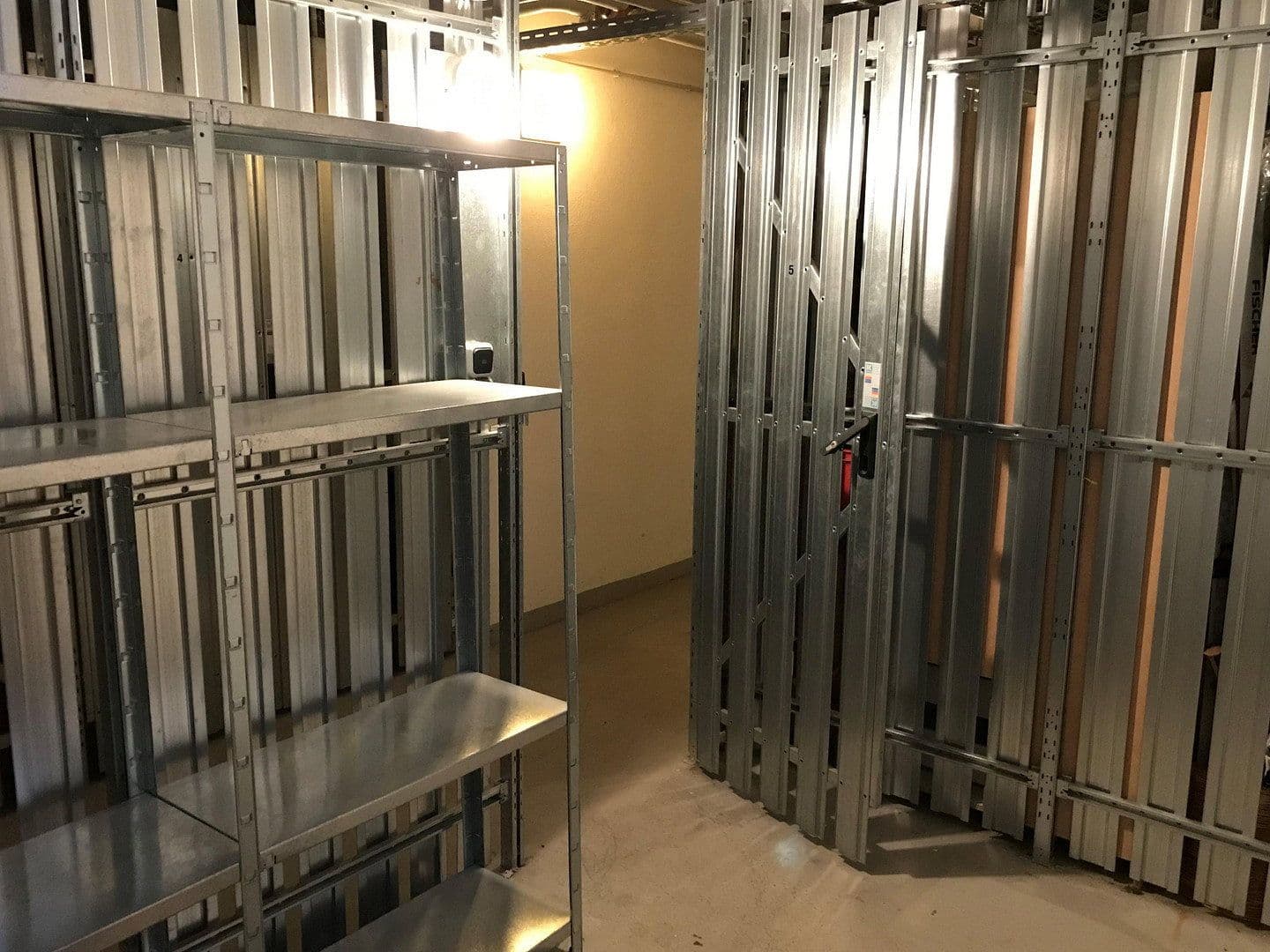 Prenájom bytu 2-izbový 72 m², Pfälzer Straße, Erlangen, Bavorsko Prenájom bytu 2-izbový 72 m², Pfälzer Straße, Erlangen, Bavorsko