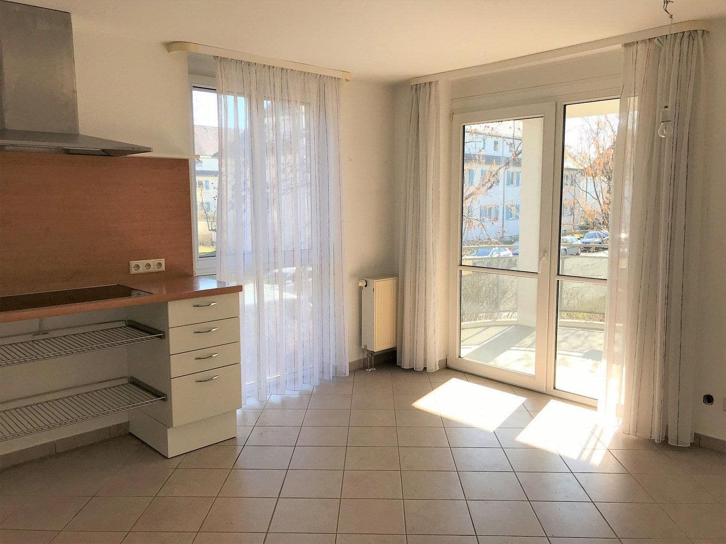 Prenájom bytu 2-izbový 72 m², Pfälzer Straße, Erlangen, Bavorsko Prenájom bytu 2-izbový 72 m², Pfälzer Straße, Erlangen, Bavorsko
