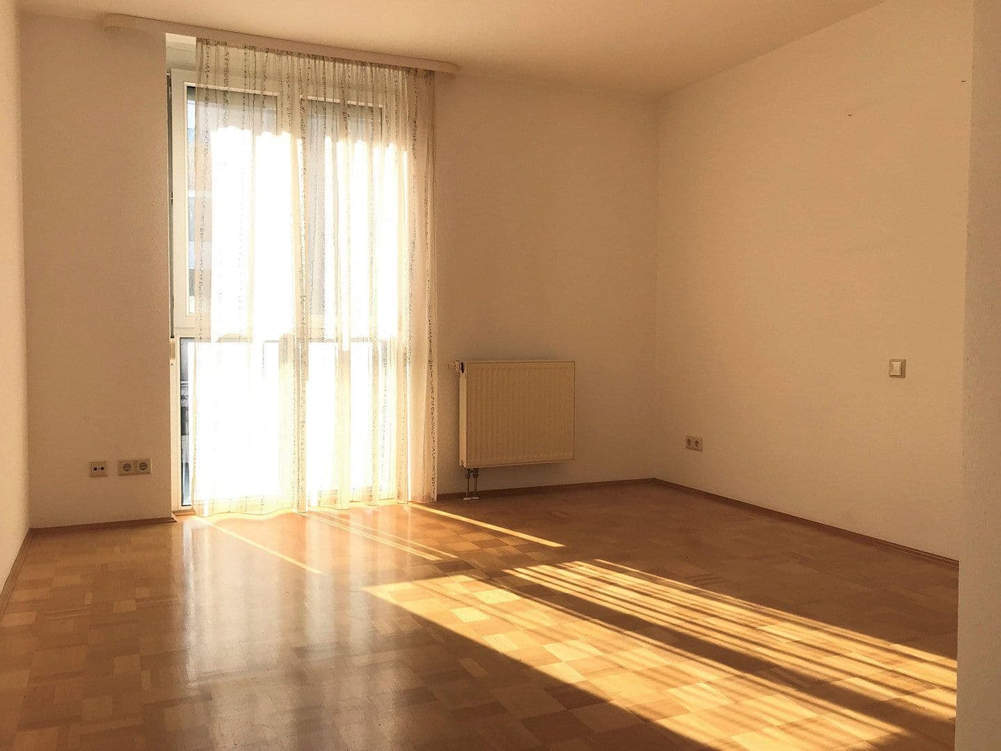 Prenájom bytu 2-izbový 72 m², Pfälzer Straße, Erlangen, Bavorsko Prenájom bytu 2-izbový 72 m², Pfälzer Straße, Erlangen, Bavorsko