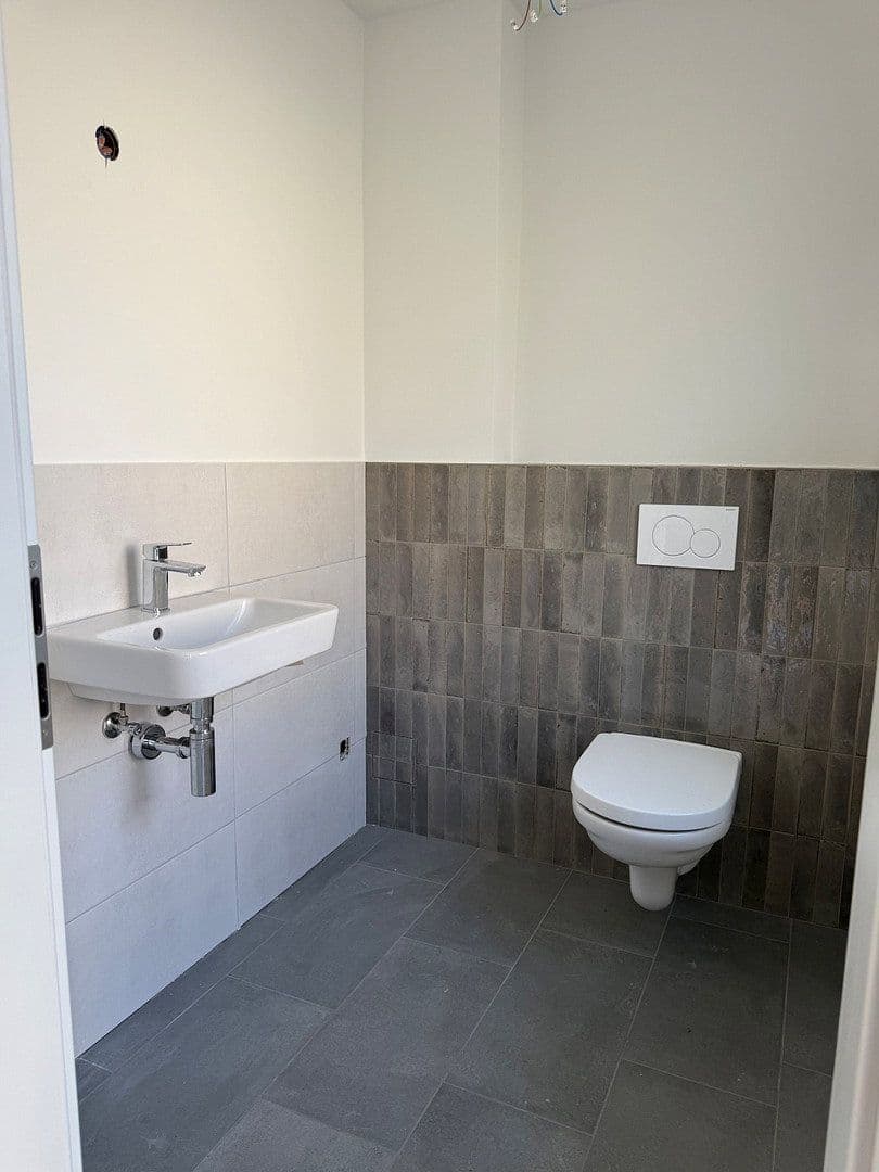 Prenájom domu 132 m², pozemok 360 m², Bergstrasse 12 b und c, Welle, Dolné Sasko Prenájom domu 132 m², pozemok 360 m², Bergstrasse 12 b und c, Welle, Dolné Sasko