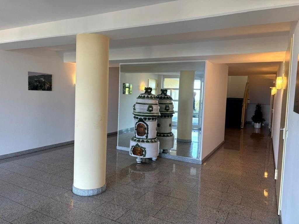 Prenájom bytu 2-izbový 105 m², Markgrafenstrasse 1, Badenweiler, Bádensko-Wurttembersko Prenájom bytu 2-izbový 105 m², Markgrafenstrasse 1, Badenweiler, Bádensko-Wurttembersko
