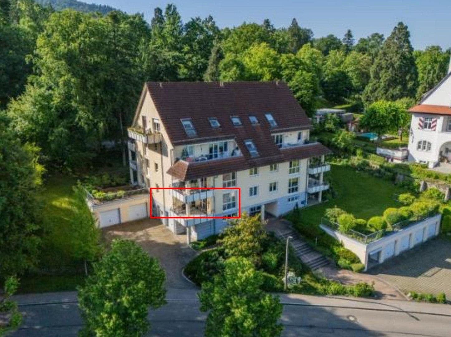 Prenájom bytu 2-izbový 105 m², Markgrafenstrasse 1, Badenweiler, Bádensko-Wurttembersko Prenájom bytu 2-izbový 105 m², Markgrafenstrasse 1, Badenweiler, Bádensko-Wurttembersko