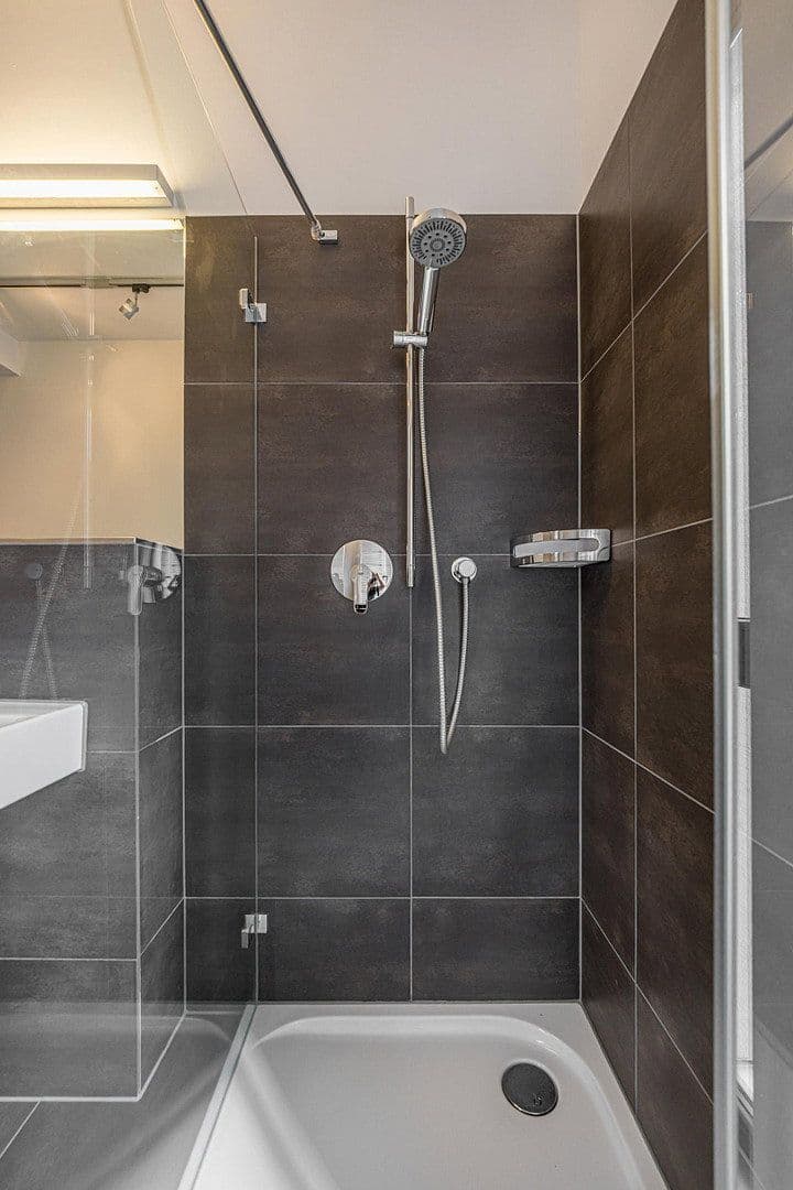 Predaj bytu 5-izbový 160 m², Leipzig, Sasko Predaj bytu 5-izbový 160 m², Leipzig, Sasko