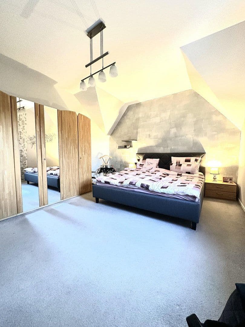 Prenájom bytu 6-izbový 155 m², Hauptstraße, 132, Schwelm, Severné Porýnie - Westfálsko Prenájom bytu 6-izbový 155 m², Hauptstraße, 132, Schwelm, Severné Porýnie - Westfálsko