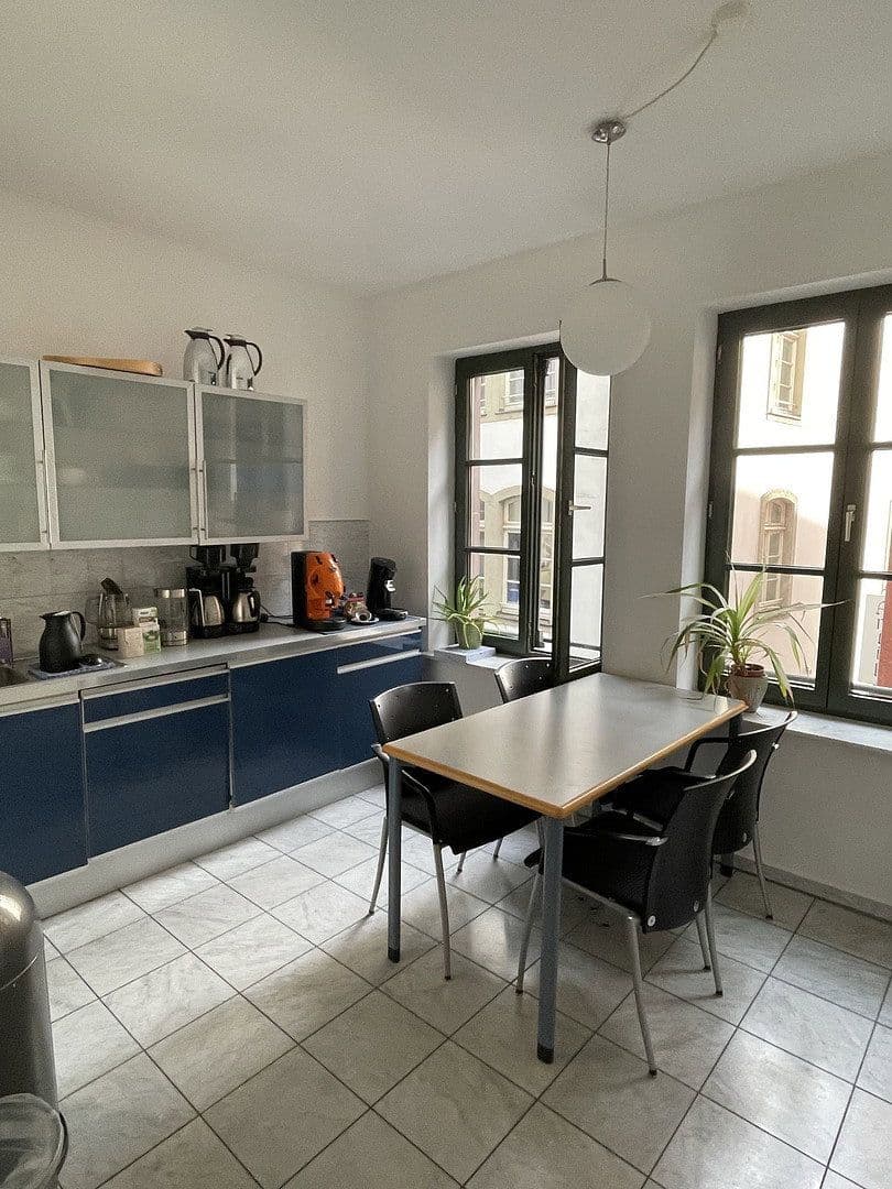 Prenájom kancelárie 125 m², Köln, Severné Porýnie - Westfálsko Prenájom kancelárie 125 m², Köln, Severné Porýnie - Westfálsko
