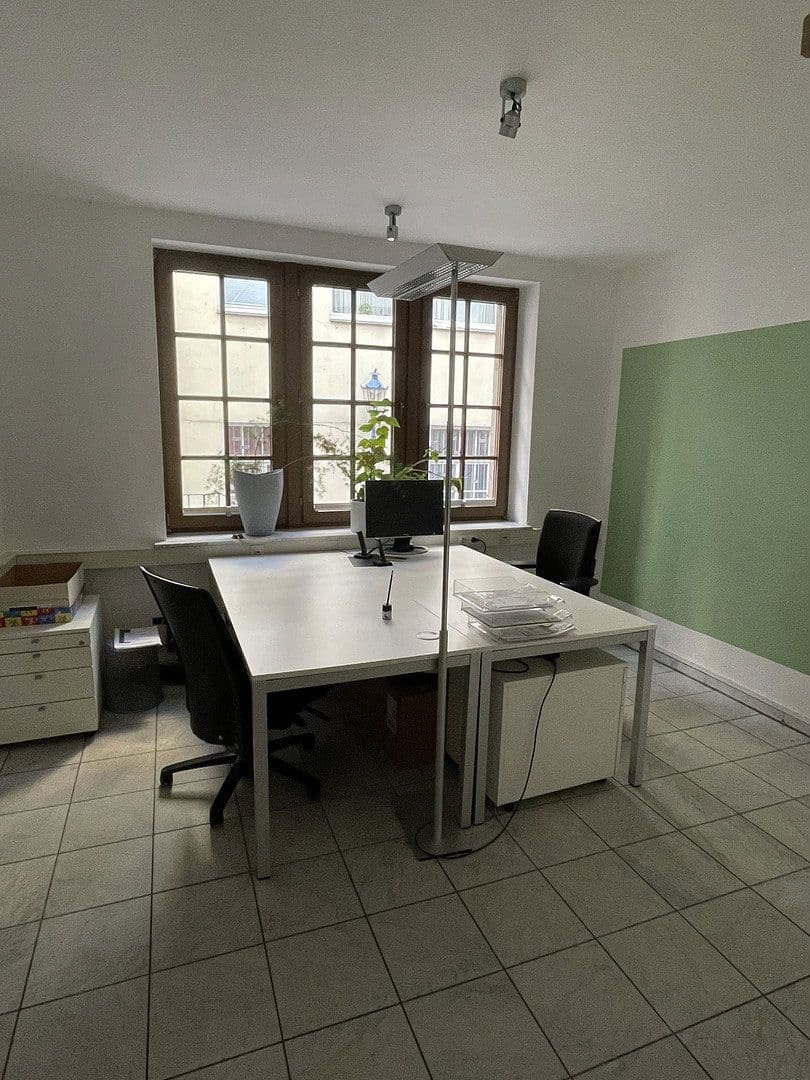 Prenájom kancelárie 125 m², Köln, Severné Porýnie - Westfálsko Prenájom kancelárie 125 m², Köln, Severné Porýnie - Westfálsko