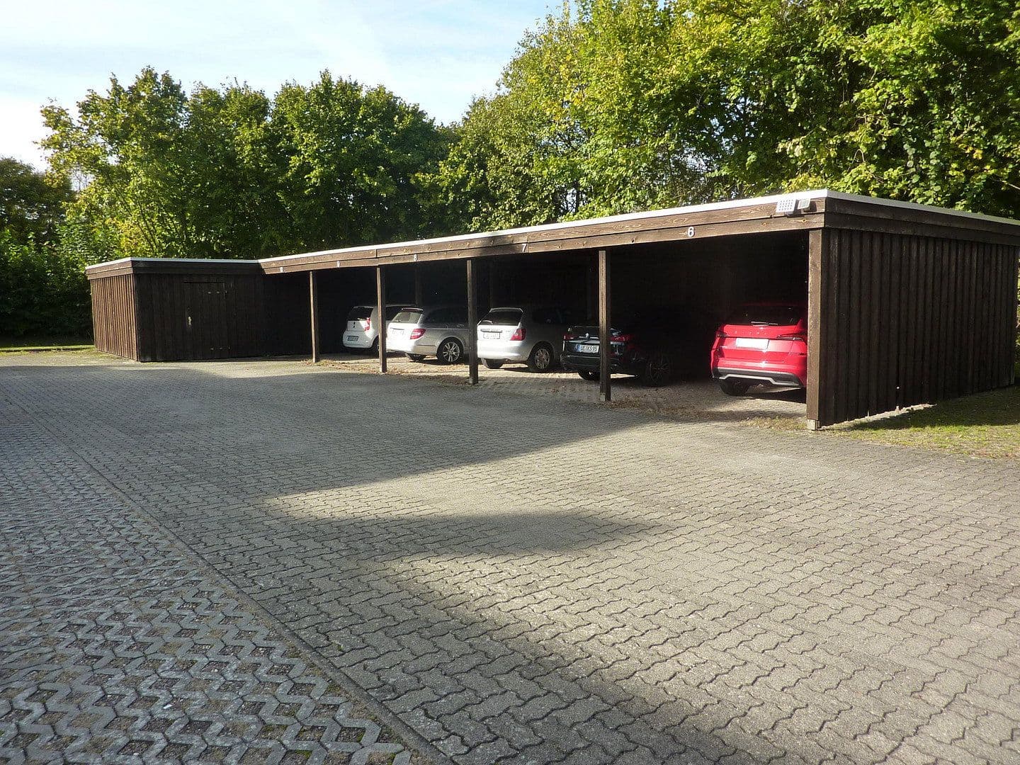 Predaj domu 830 m², pozemok 3.300 m², Uelzen, Dolné Sasko Predaj domu 830 m², pozemok 3.300 m², Uelzen, Dolné Sasko