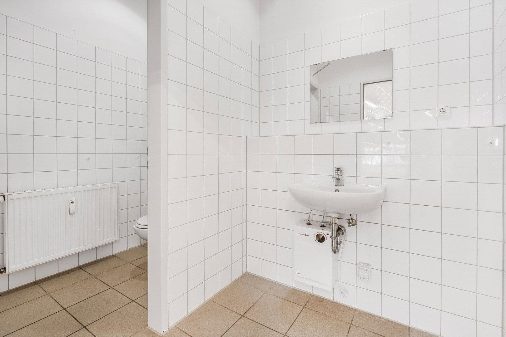 Prenájom nebytového priestoru 605 m², Hauptstraße 154, Heiligenhaus, Severné Porýnie - Westfálsko Prenájom nebytového priestoru 605 m², Hauptstraße 154, Heiligenhaus, Severné Porýnie - Westfálsko