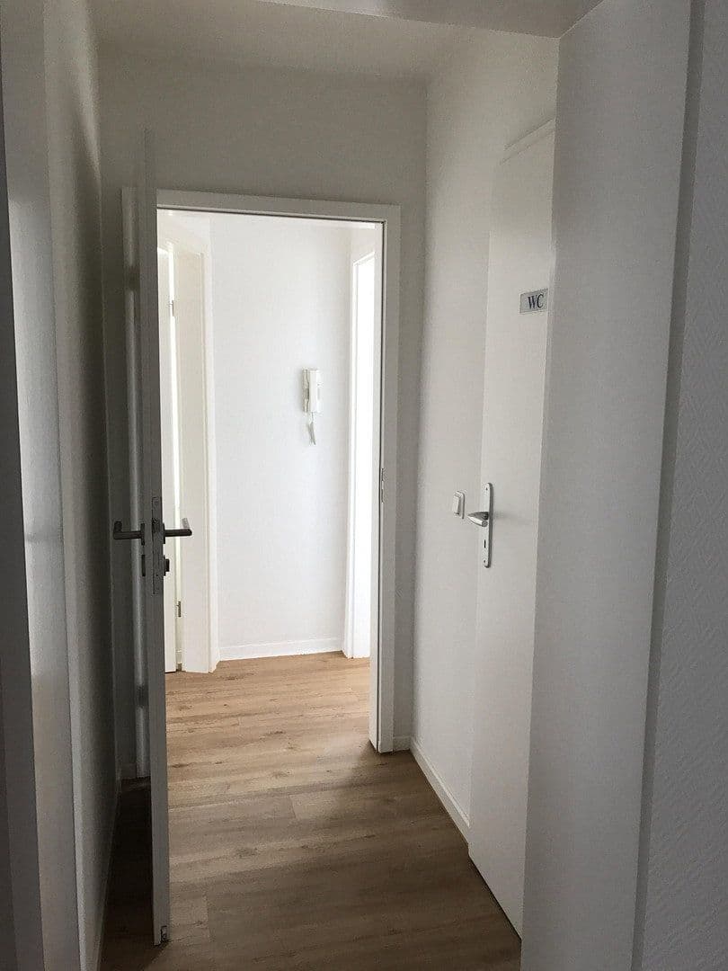Prenájom bytu 4-izbový 126 m², Hamburg, Hamburg Prenájom bytu 4-izbový 126 m², Hamburg, Hamburg