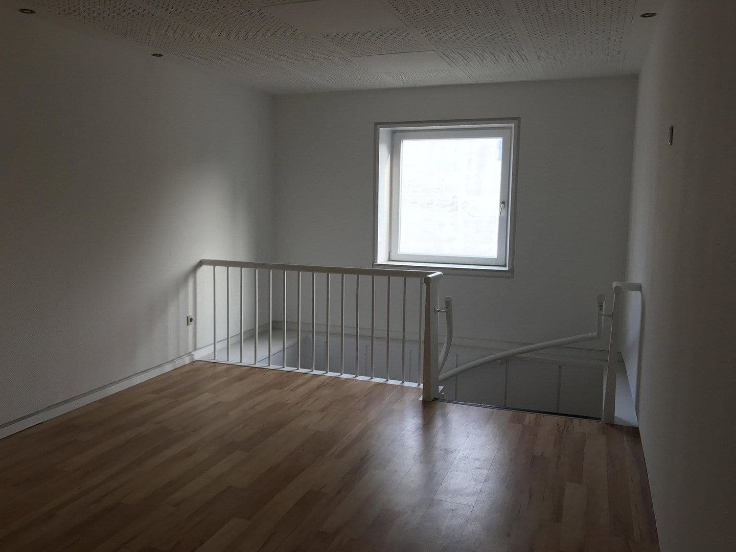 Prenájom bytu 4-izbový 126 m², Hamburg, Hamburg Prenájom bytu 4-izbový 126 m², Hamburg, Hamburg