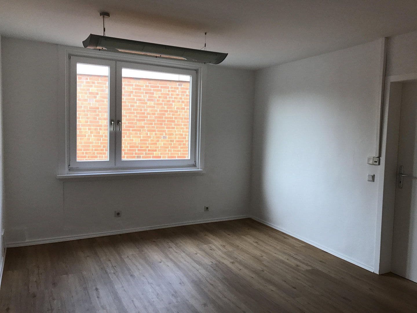 Prenájom bytu 4-izbový 126 m², Hamburg, Hamburg Prenájom bytu 4-izbový 126 m², Hamburg, Hamburg