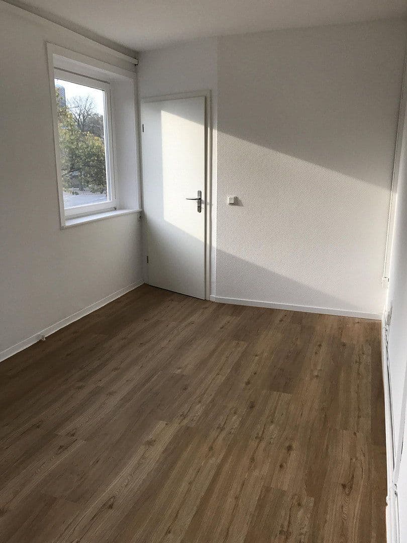 Prenájom bytu 4-izbový 126 m², Hamburg, Hamburg Prenájom bytu 4-izbový 126 m², Hamburg, Hamburg