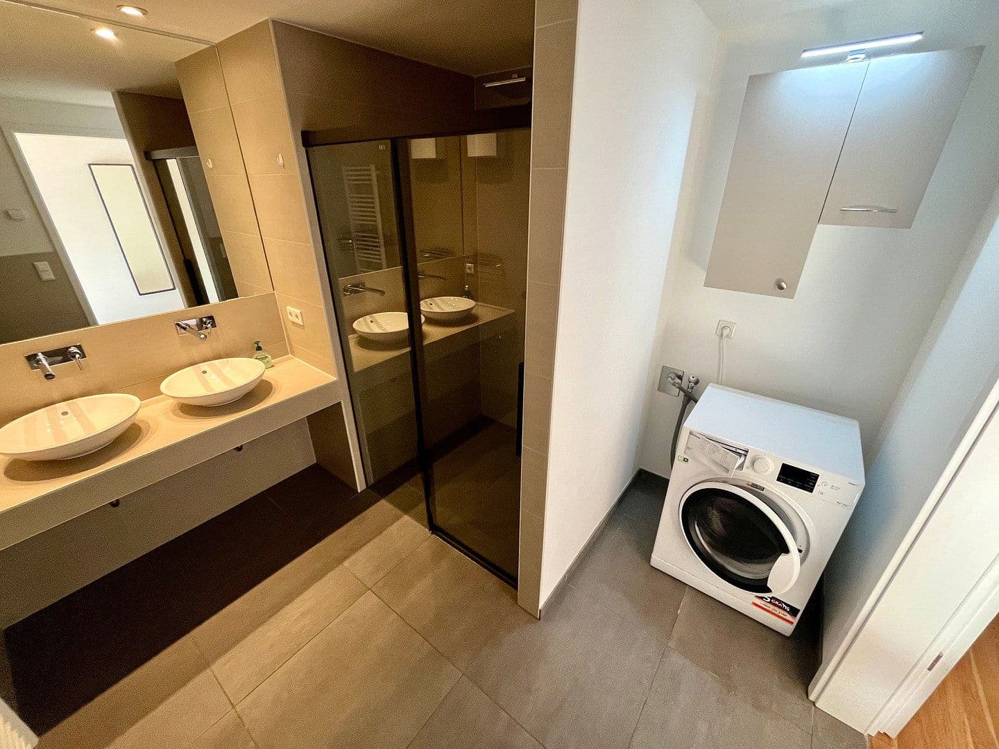 Prenájom bytu 2-izbový 92 m², Alt-Reinickendorf 54, Berlin, Berlín Prenájom bytu 2-izbový 92 m², Alt-Reinickendorf 54, Berlin, Berlín