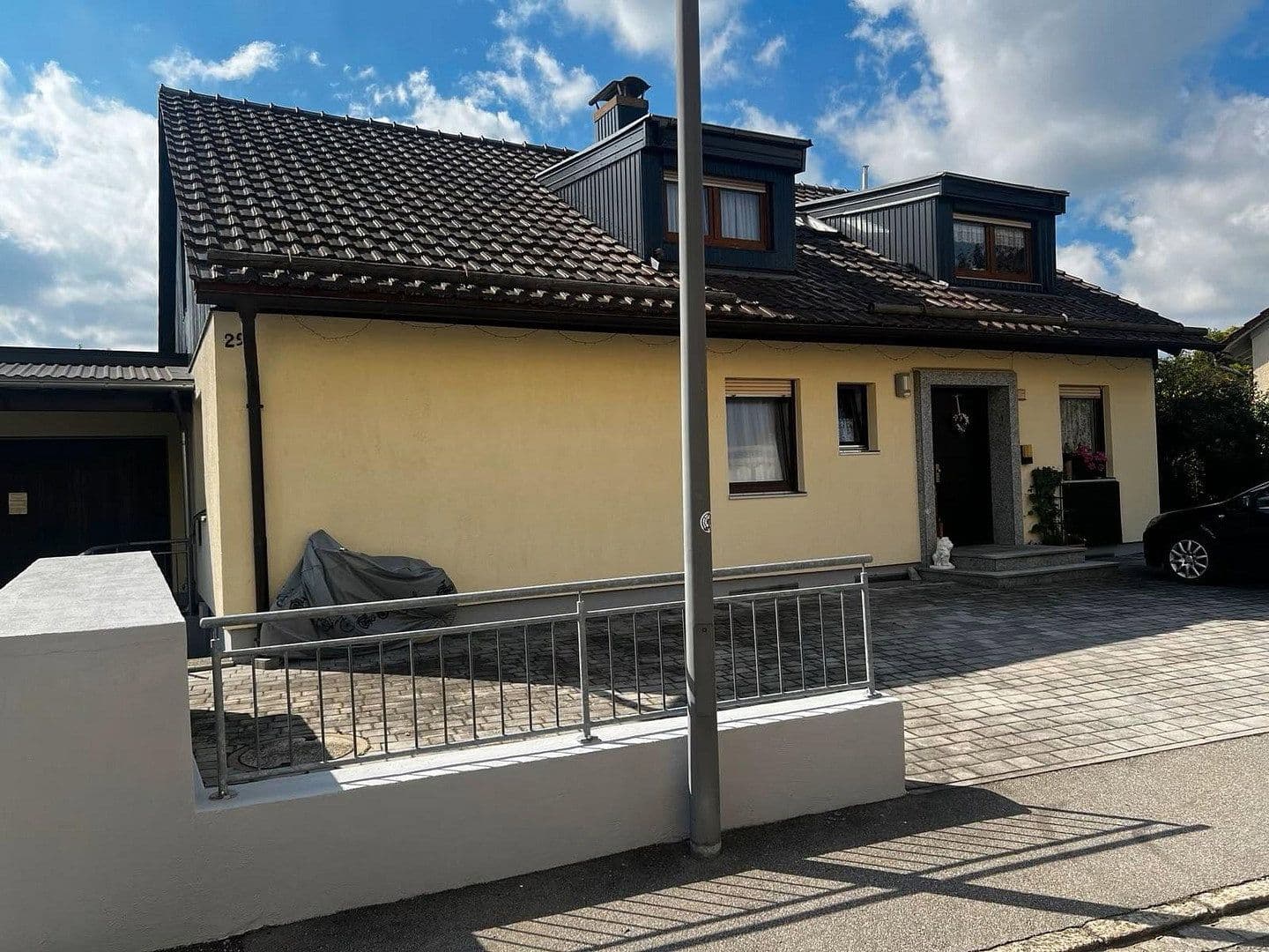 Predaj domu 730 m², pozemok 730 m², Straubing, Bavorsko Predaj domu 730 m², pozemok 730 m², Straubing, Bavorsko