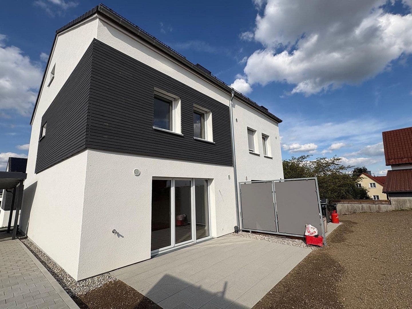 Prenájom domu 138 m², pozemok 350 m², Altomünster, Bavorsko Prenájom domu 138 m², pozemok 350 m², Altomünster, Bavorsko