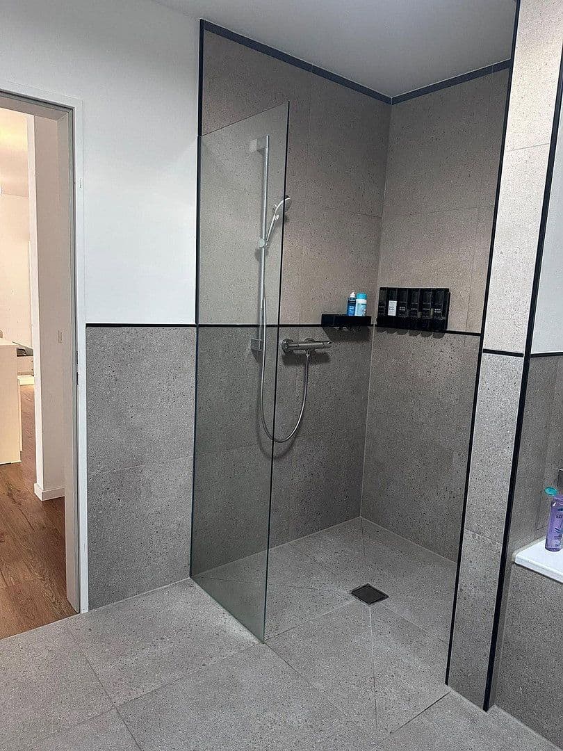 Prenájom bytu 3-izbový 90 m², Ferdinandstr. 16a, Frankfurt Oder, Brandenbursko Prenájom bytu 3-izbový 90 m², Ferdinandstr. 16a, Frankfurt Oder, Brandenbursko