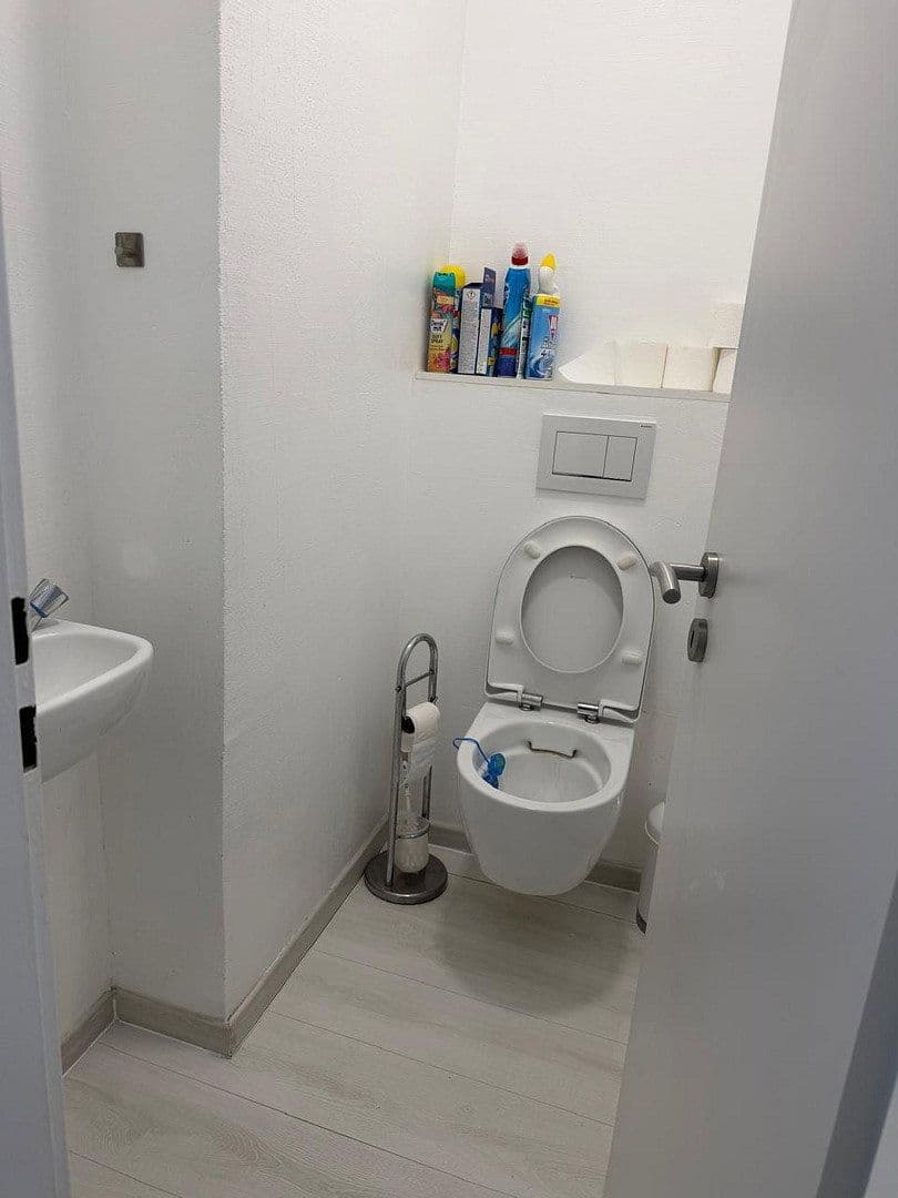 Prenájom bytu 2-izbový 58 m², Düsseldorf, Severné Porýnie - Westfálsko Prenájom bytu 2-izbový 58 m², Düsseldorf, Severné Porýnie - Westfálsko
