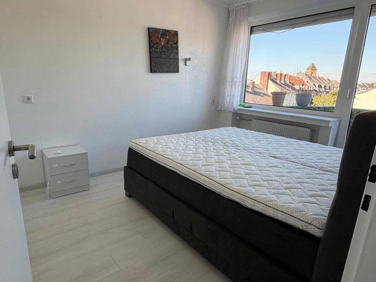 Prenájom bytu 2-izbový 58 m², Düsseldorf, Severné Porýnie - Westfálsko Prenájom bytu 2-izbový 58 m², Düsseldorf, Severné Porýnie - Westfálsko