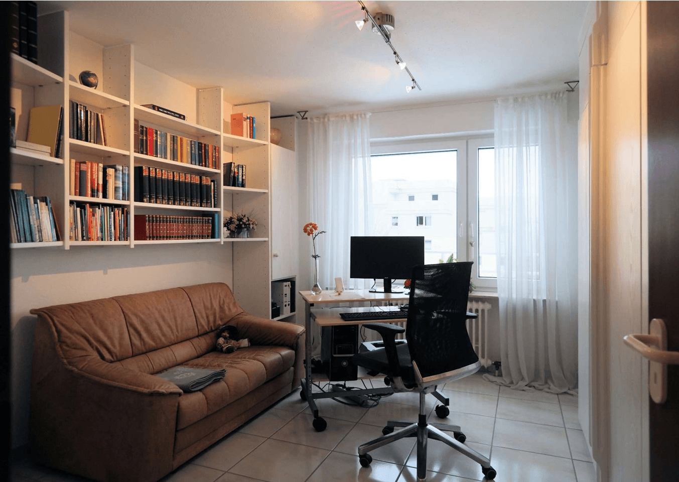 Prenájom bytu 4-izbový 93 m², Max Beckmann Str, Karlsruhe, Bádensko-Wurttembersko Prenájom bytu 4-izbový 93 m², Max Beckmann Str, Karlsruhe, Bádensko-Wurttembersko