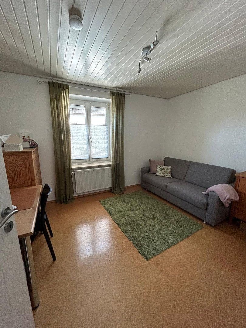 Prenájom bytu 5-izbový 120 m², Füssener Straße 84, Kempten (Allgäu), Bavorsko Prenájom bytu 5-izbový 120 m², Füssener Straße 84, Kempten (Allgäu), Bavorsko