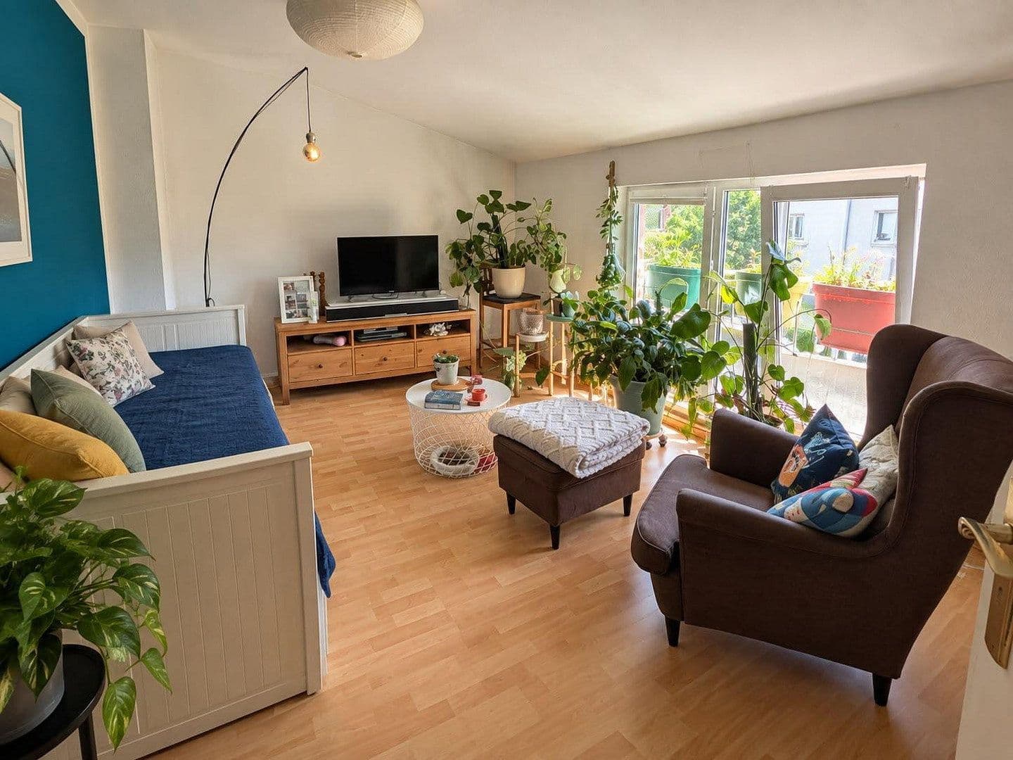Prenájom bytu 2-izbový 54 m², Eisenbahnstr. 14, Eberswalde, Brandenbursko Prenájom bytu 2-izbový 54 m², Eisenbahnstr. 14, Eberswalde, Brandenbursko