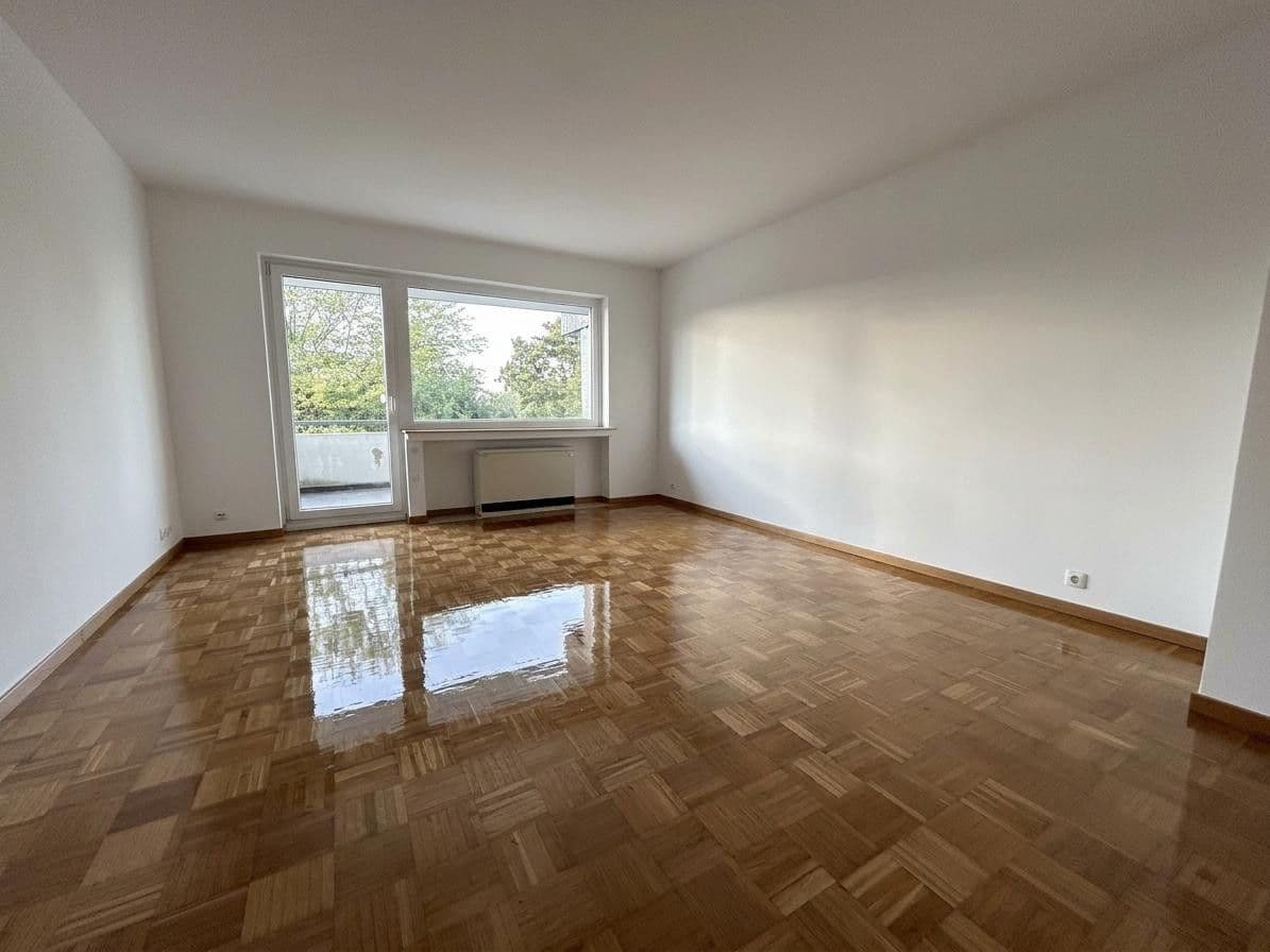 Prenájom bytu 3-izbový 82 m², Otto-Brenner-Straße 144, Bielefeld, Severné Porýnie - Westfálsko Prenájom bytu 3-izbový 82 m², Otto-Brenner-Straße 144, Bielefeld, Severné Porýnie - Westfálsko