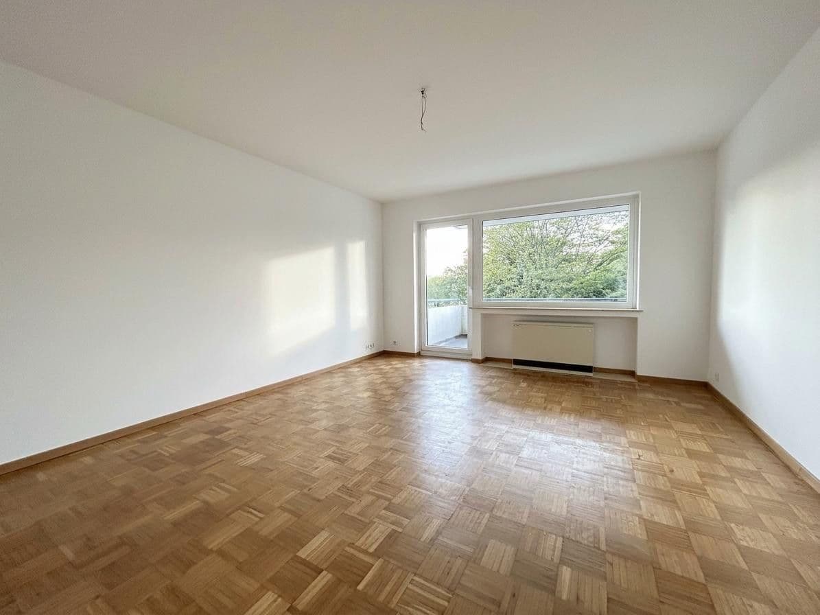 Prenájom bytu 3-izbový 82 m², Otto-Brenner-Straße 144, Bielefeld, Severné Porýnie - Westfálsko Prenájom bytu 3-izbový 82 m², Otto-Brenner-Straße 144, Bielefeld, Severné Porýnie - Westfálsko