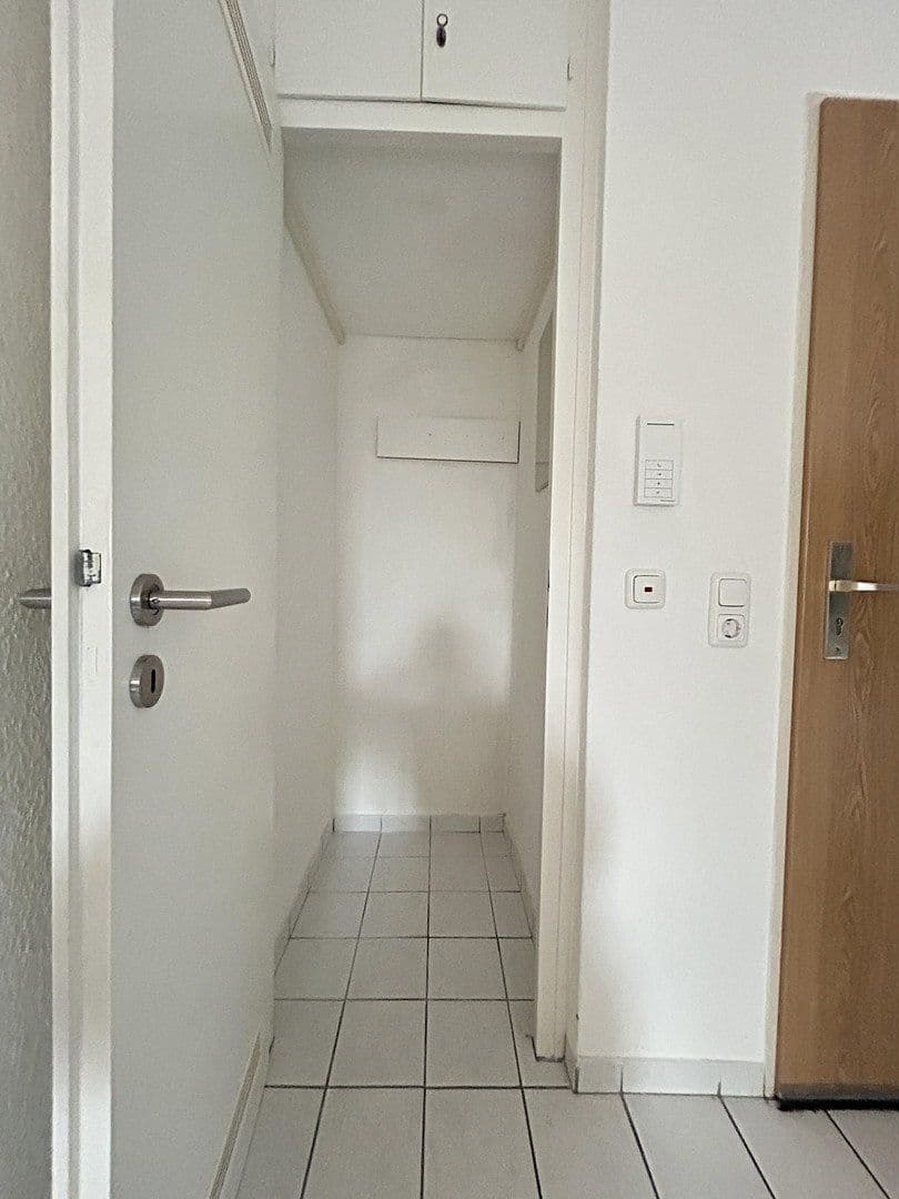 Prenájom bytu 3-izbový 82 m², Otto-Brenner-Straße 144, Bielefeld, Severné Porýnie - Westfálsko Prenájom bytu 3-izbový 82 m², Otto-Brenner-Straße 144, Bielefeld, Severné Porýnie - Westfálsko